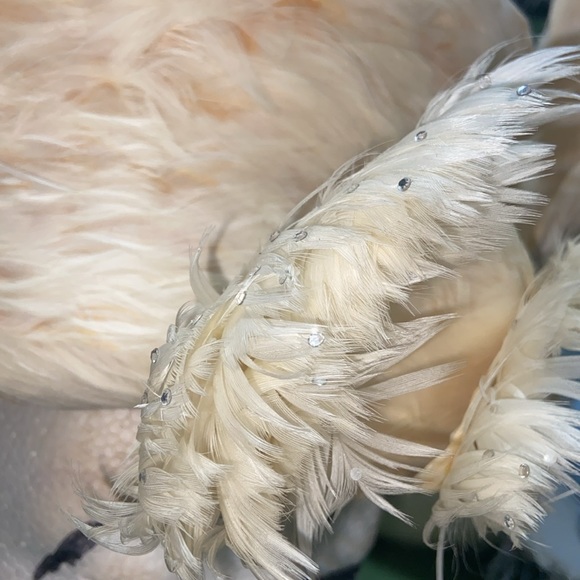 Totally Feathered Jack McConnell Dress Church Hat - Picture 14 of 16